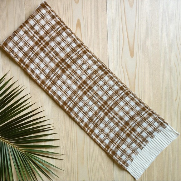Timberland Plaid Knit Scarf – Tan Caramel & Cream – OS - Picture 2 of 10